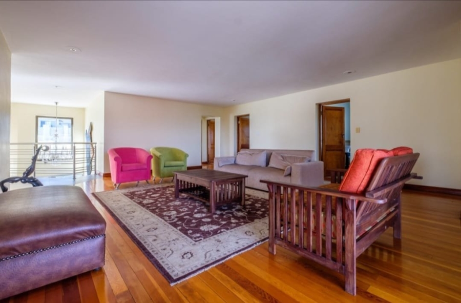 5 Bedroom Property for Sale in Kosmos Ridge North West